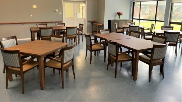 Carrington Dining Table Florentine Walnut 4 with Martina Chairs