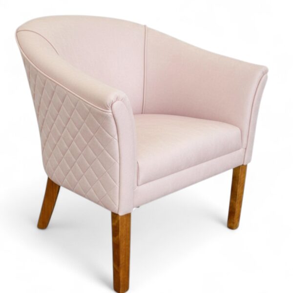 Portsmouth Light pink Photoroom