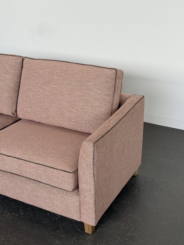 Quinn 3 Seater Sadie Rosewood with Lovely Flint Piping (3)