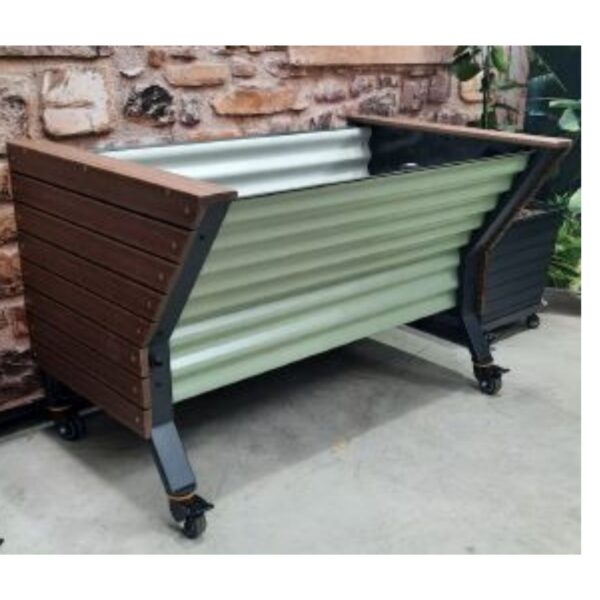 Wicking Planter Boxes 1600 (2) Copy