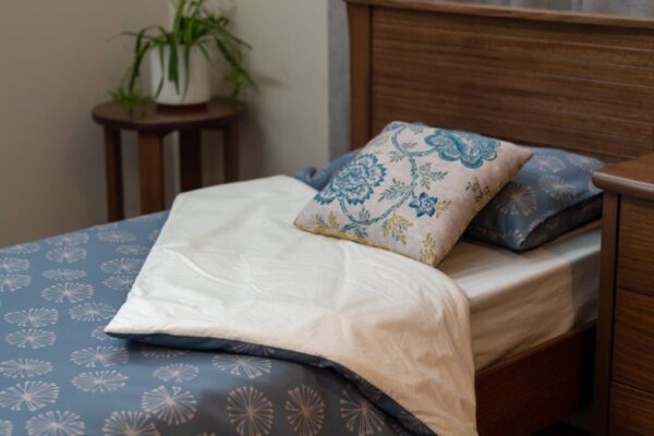 Doona Cover Materialised Hot off the Press with matching pillow case (1)