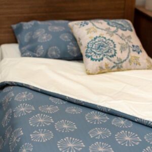 Doona Cover Materialised Hot off the Press with matching pillow case (12)