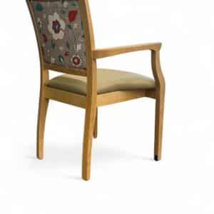 Stephanie Chair with castors 3