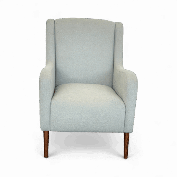 Milo front Photoroom