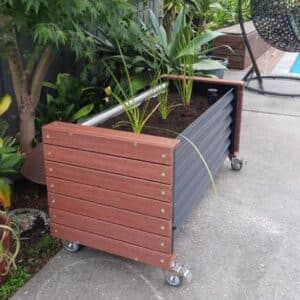 artesian 3 cell planter box 2