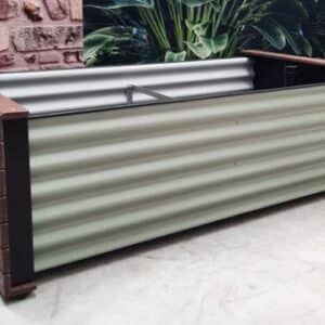 artesian 8 cell planter box 1