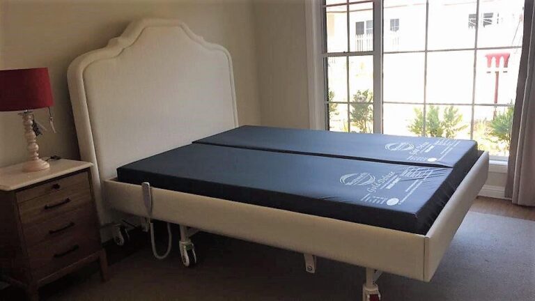 Crown Bedhead Queen 8