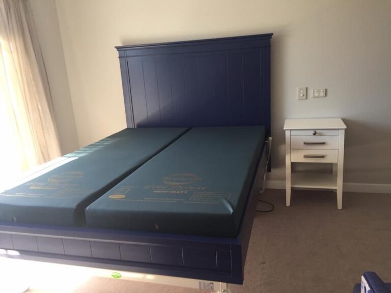 Urban Modern China Berry and white bedside Copy