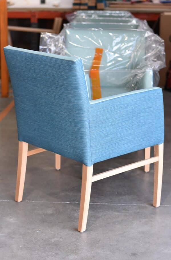 Victoria Two tone St Basils back scaled