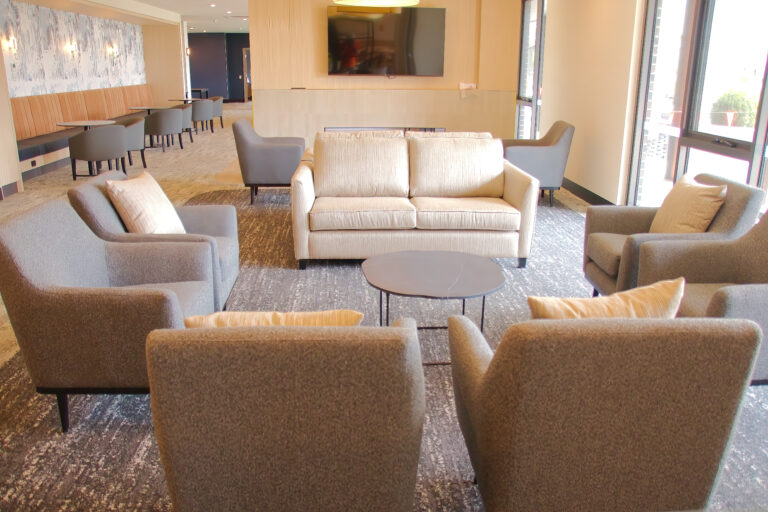 Frobisher Summerset Quinn 2.5 Seater and Dianne Chairs