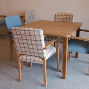 Summerset Frobisher Balmoral and High Clearance Dining Tables