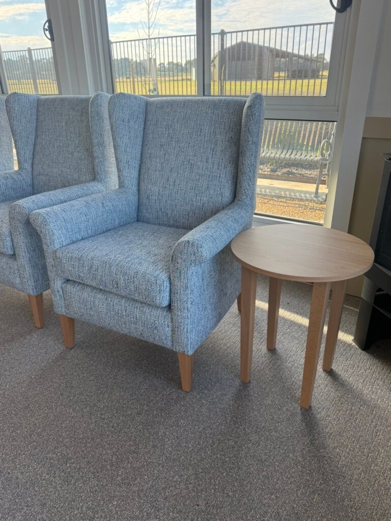 Woodend Hannah Wing Back Nova Table Elegant Oak 6