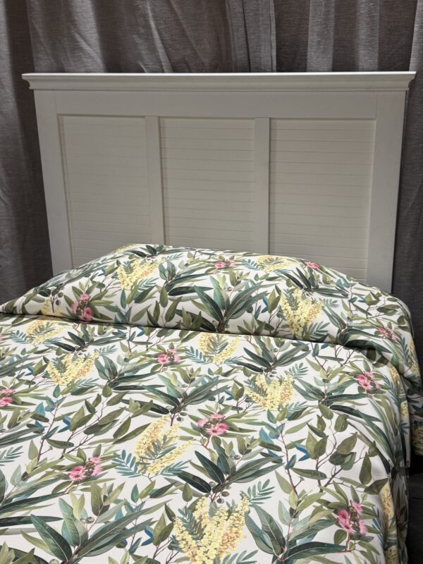 Gumleaf Gallery Sunrise Bedspread (5)